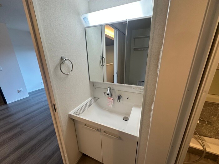 物件内観写真9　(洗面)