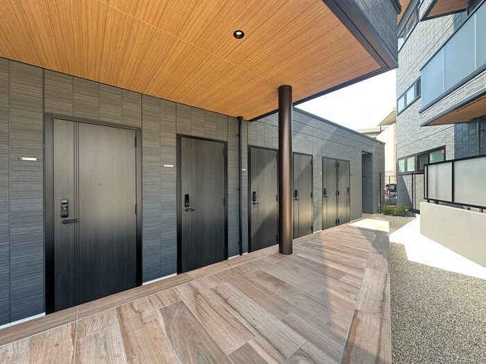 物件外観写真6　(建物設備)