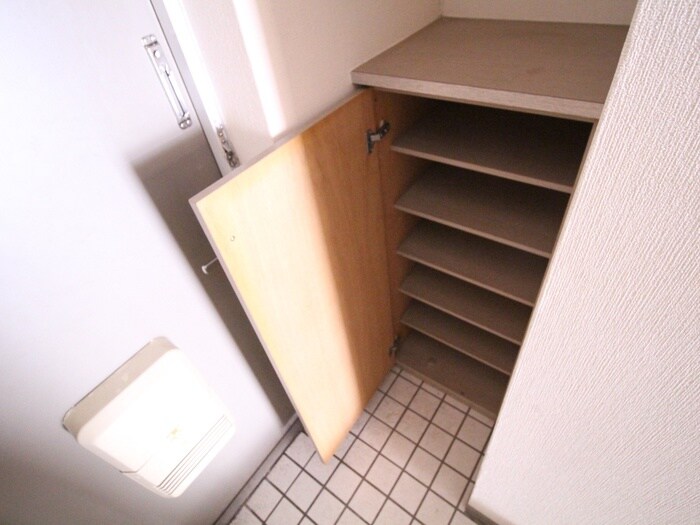 物件内観写真19　(靴箱)