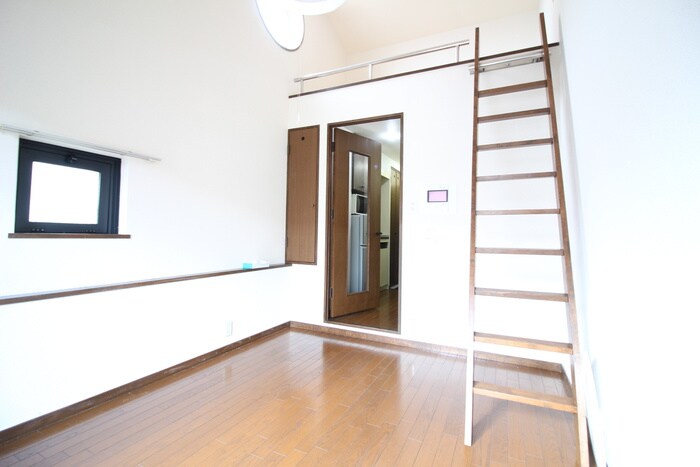 物件内観写真8　(居室)