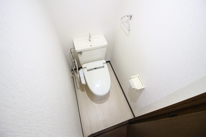 物件内観写真14　(トイレ)