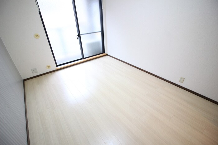 物件内観写真22　(居室)