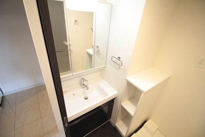 物件内観写真11　(洗面)