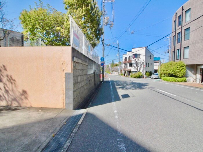 物件外観写真6　(周辺環境)