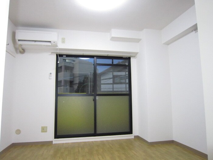 物件内観写真11　(居室)