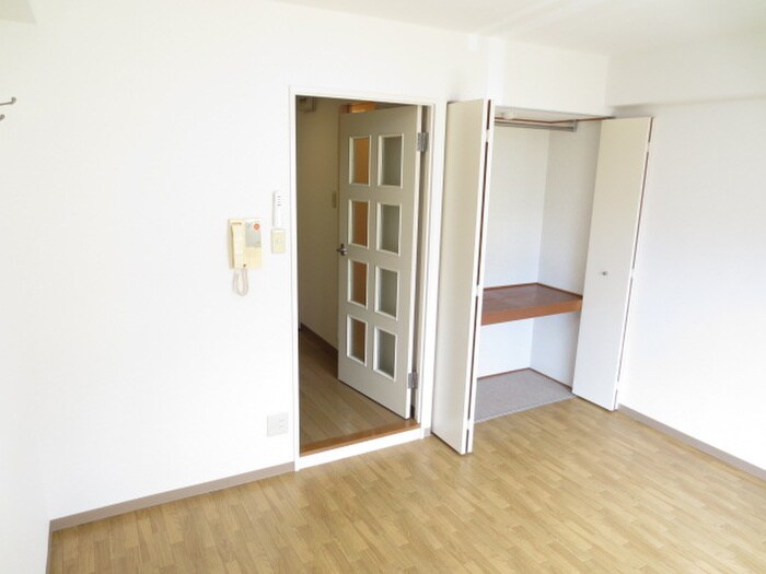 物件内観写真11　(居室)