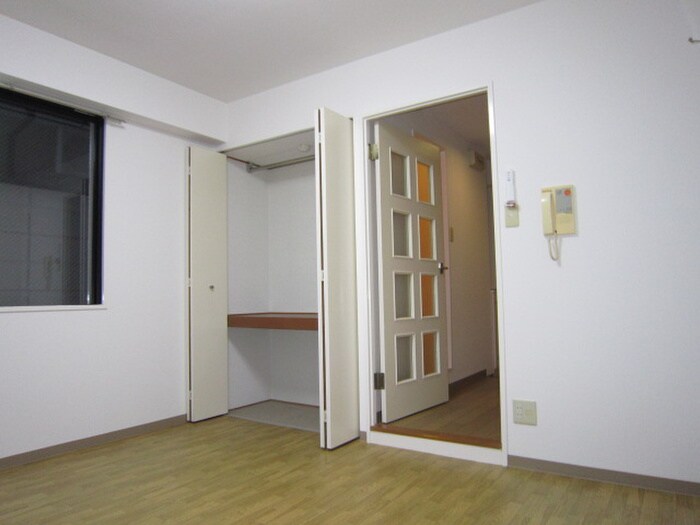 物件内観写真13　(居室)