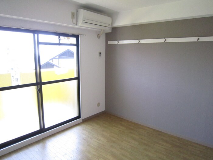 物件内観写真13　(居室)