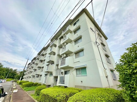 槇塚台団地C住宅1号棟（210）外観写真