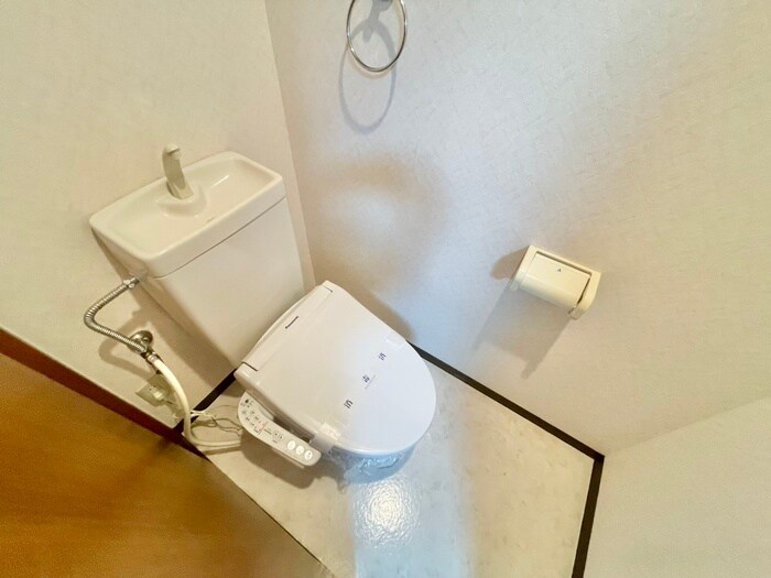 物件内観写真11　(トイレ)