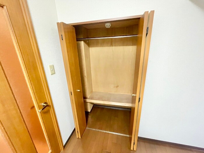 物件内観写真12　(収納)