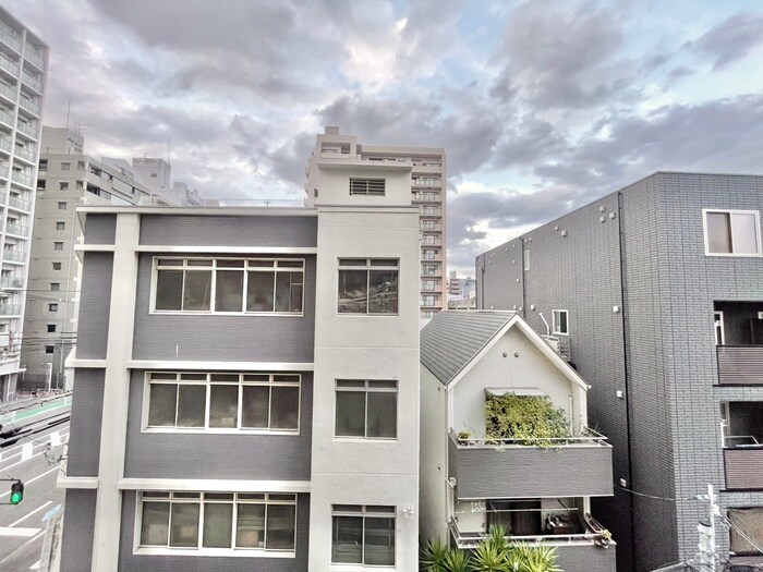 物件内観写真15　(室内からの展望)