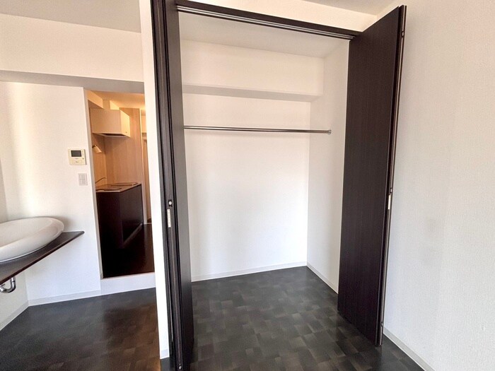 物件内観写真18　(収納)