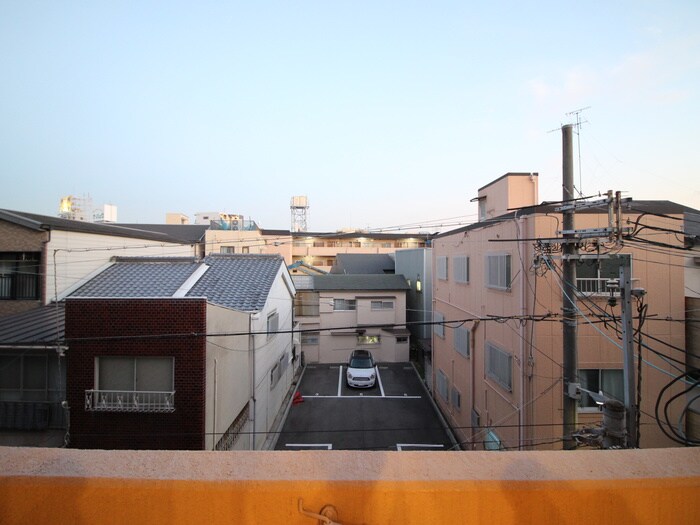 物件内観写真22　(室内からの展望)