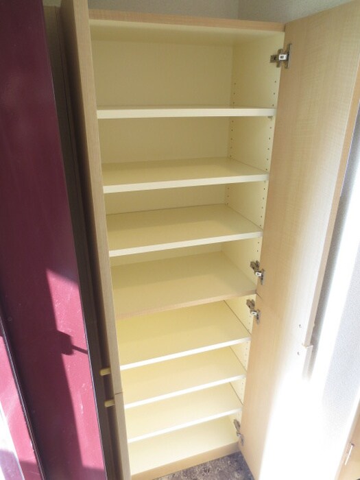 物件内観写真18　(靴箱)