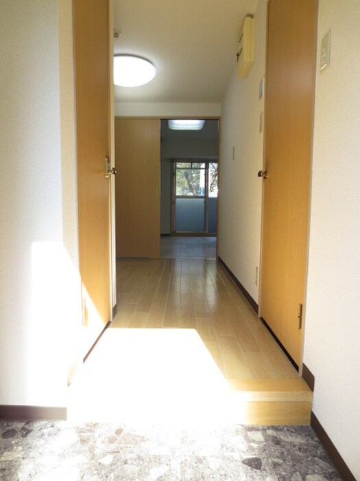 物件内観写真20　(玄関)