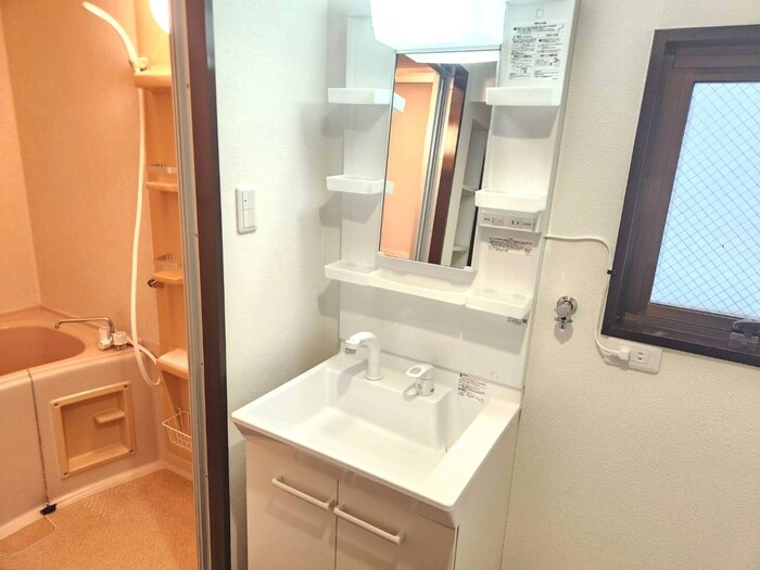 物件内観写真9　(洗面)