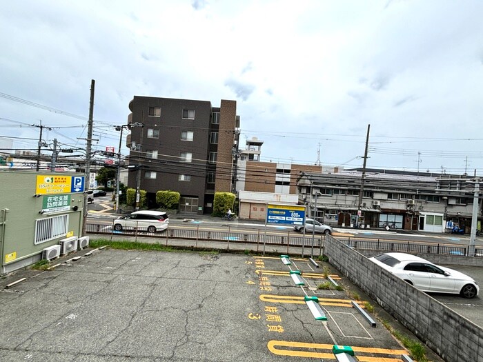 物件内観写真22　(室内からの展望)