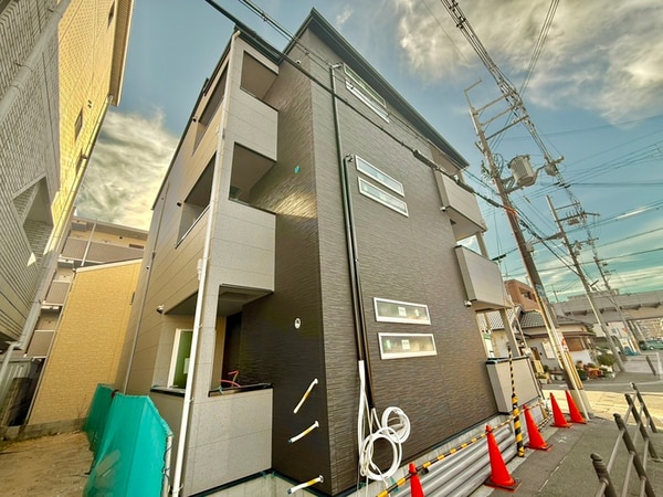 建築中