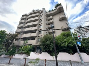 アルティスタ中津外観写真