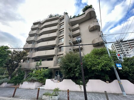 アルティスタ中津外観写真