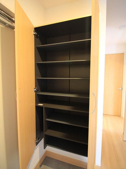 物件内観写真11　(靴箱)