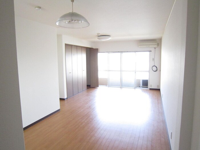 物件内観写真10　(居室)