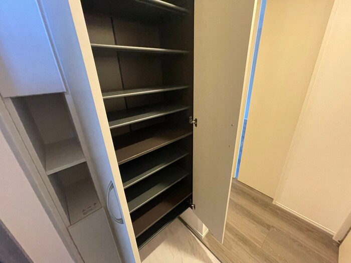 物件内観写真17　(靴箱)