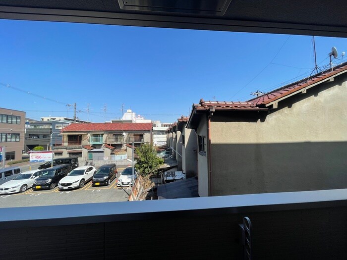 物件内観写真22　(室内からの展望)