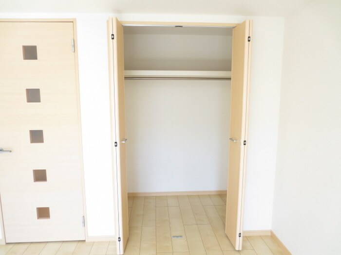物件内観写真11　(収納)