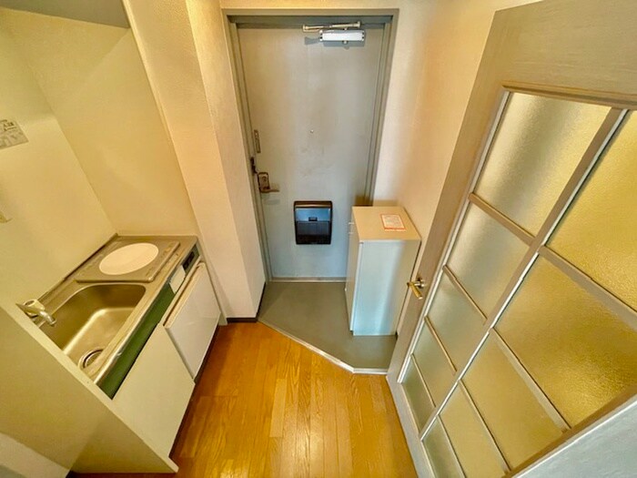 物件内観写真8　(廊下)