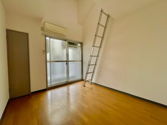 物件内観写真9　(居室)