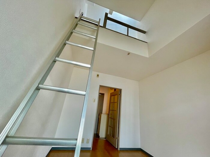 物件内観写真10　(居室)