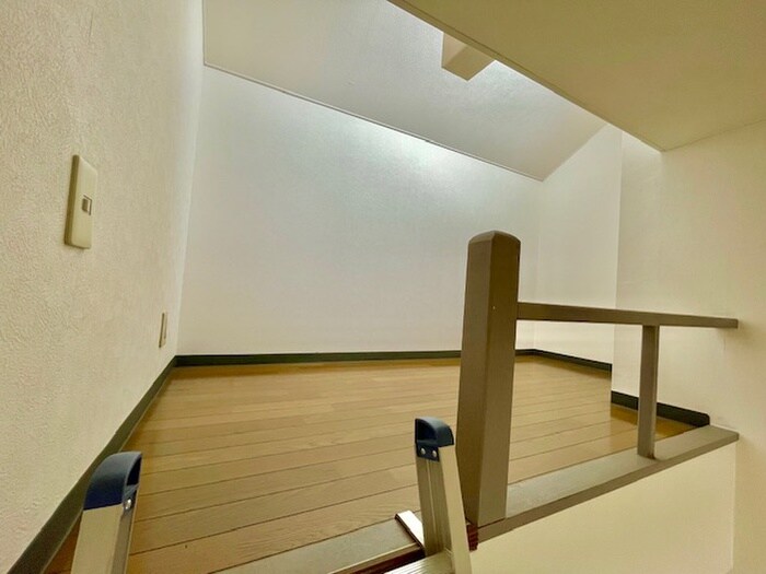 物件内観写真11　(ロフト)
