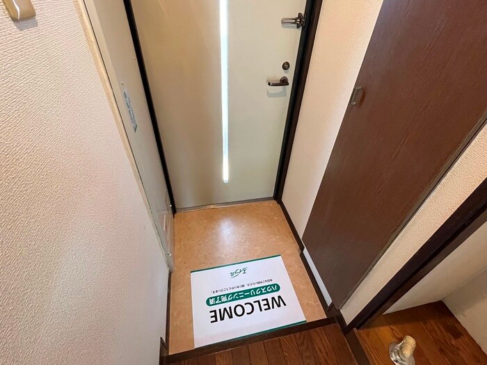 物件内観写真21　(玄関)