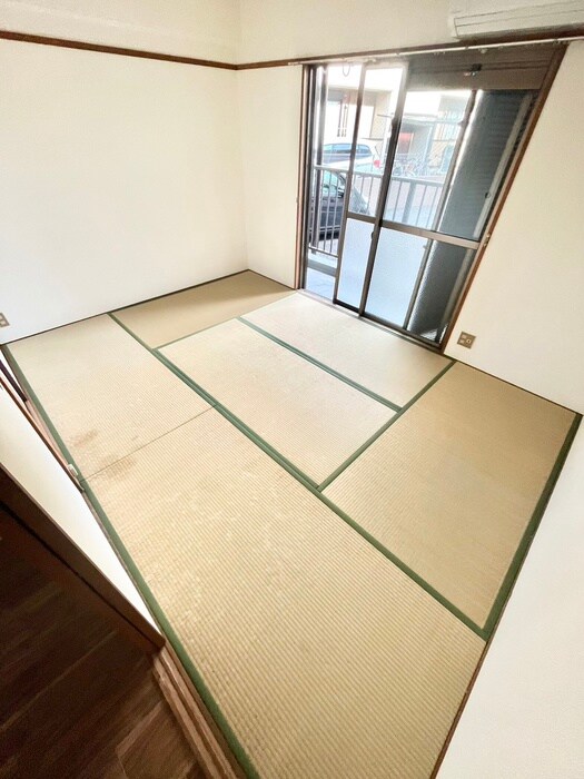 物件内観写真12　(居室)