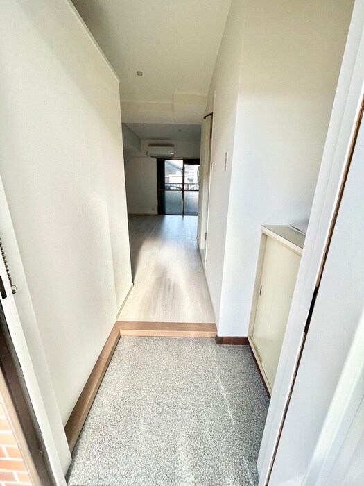 物件内観写真15　(廊下)