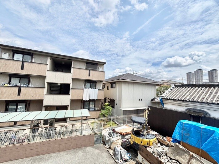 物件内観写真22　(室内からの展望)