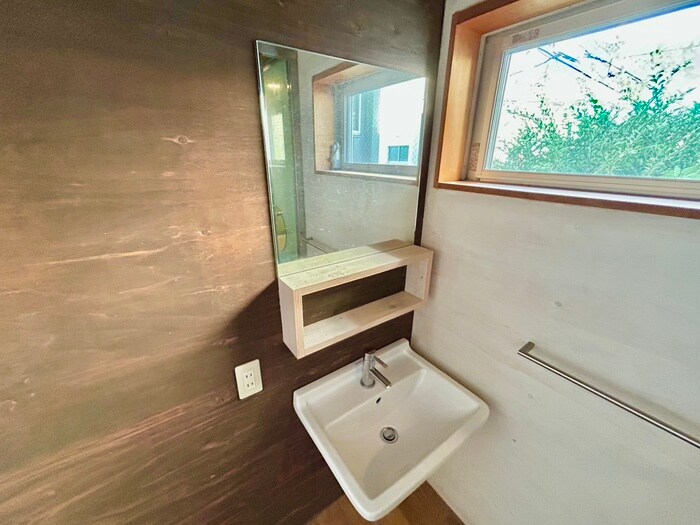 物件内観写真9　(洗面)