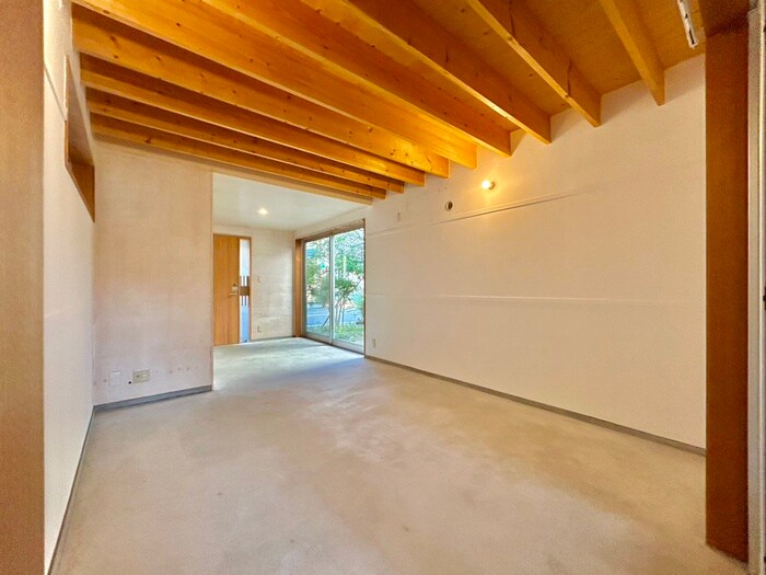 物件内観写真11　(居室)