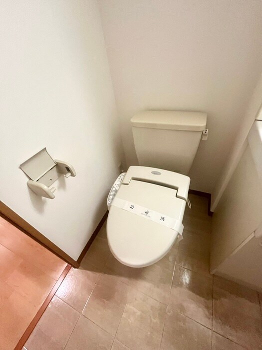 物件内観写真12　(トイレ)