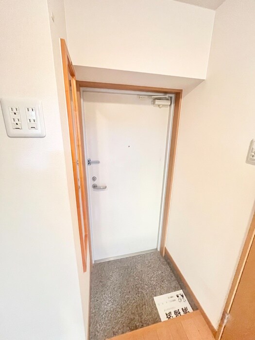 物件内観写真17　(玄関)