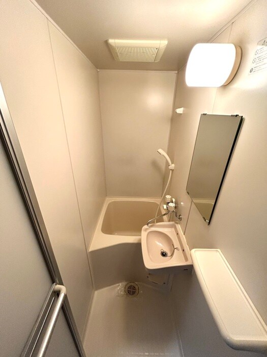 物件内観写真8　(バス／シャワールーム等)