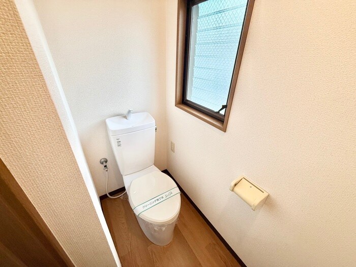 物件内観写真8　(トイレ)