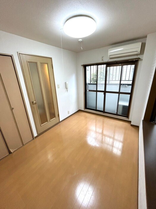 物件内観写真13　(居室)