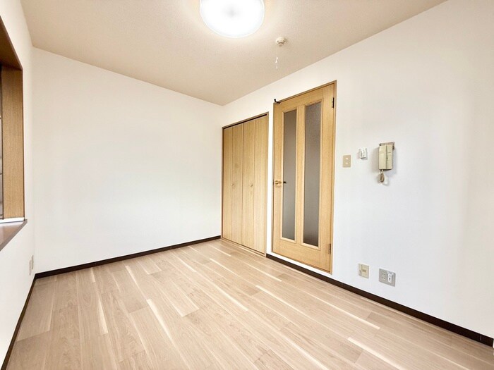 物件内観写真14　(居室)