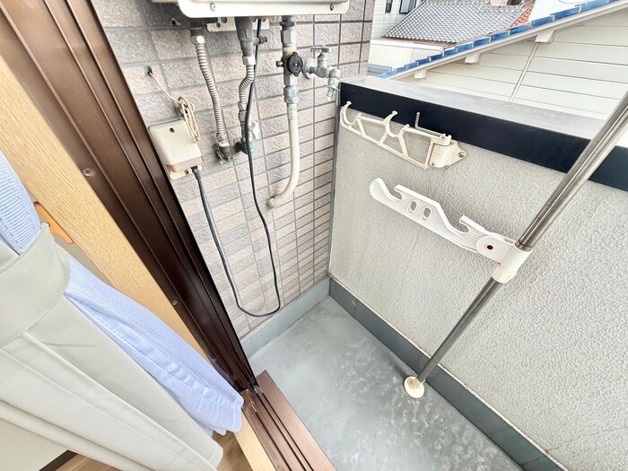 物件内観写真18　(洗濯機置場)