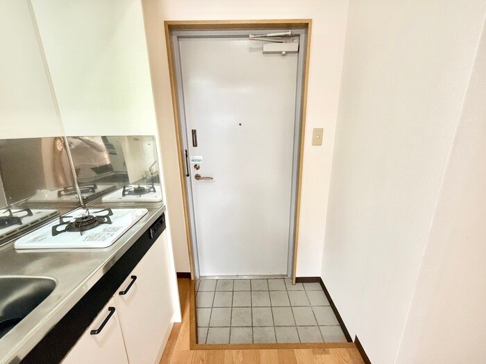 物件内観写真21　(玄関)