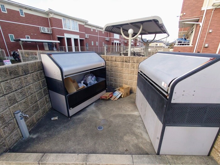 物件外観写真6　(建物設備)