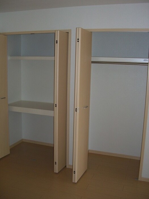 物件内観写真10　(収納)